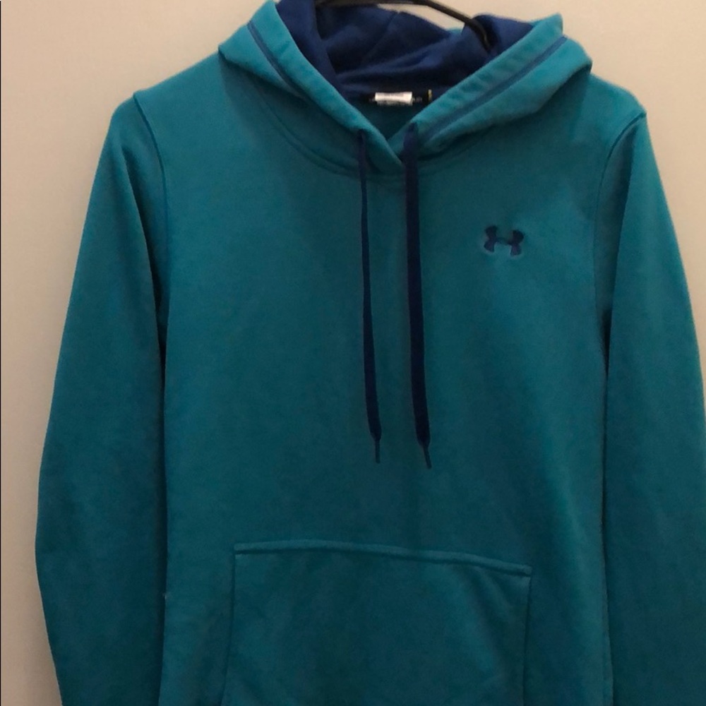Under Armour sweatshirt